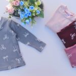 5 CAMISETA DE MOÑITOS DE BEBA