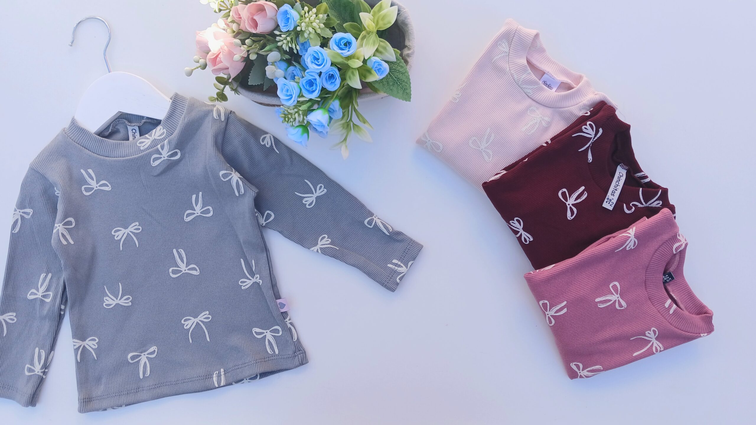 20260325_110520 5 CAMISETA DE MOÑITOS DE BEBA - Imagen 1